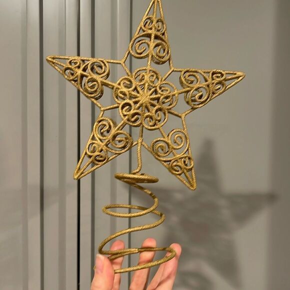 Gold Star TreeTopper - Picture 1 of 3